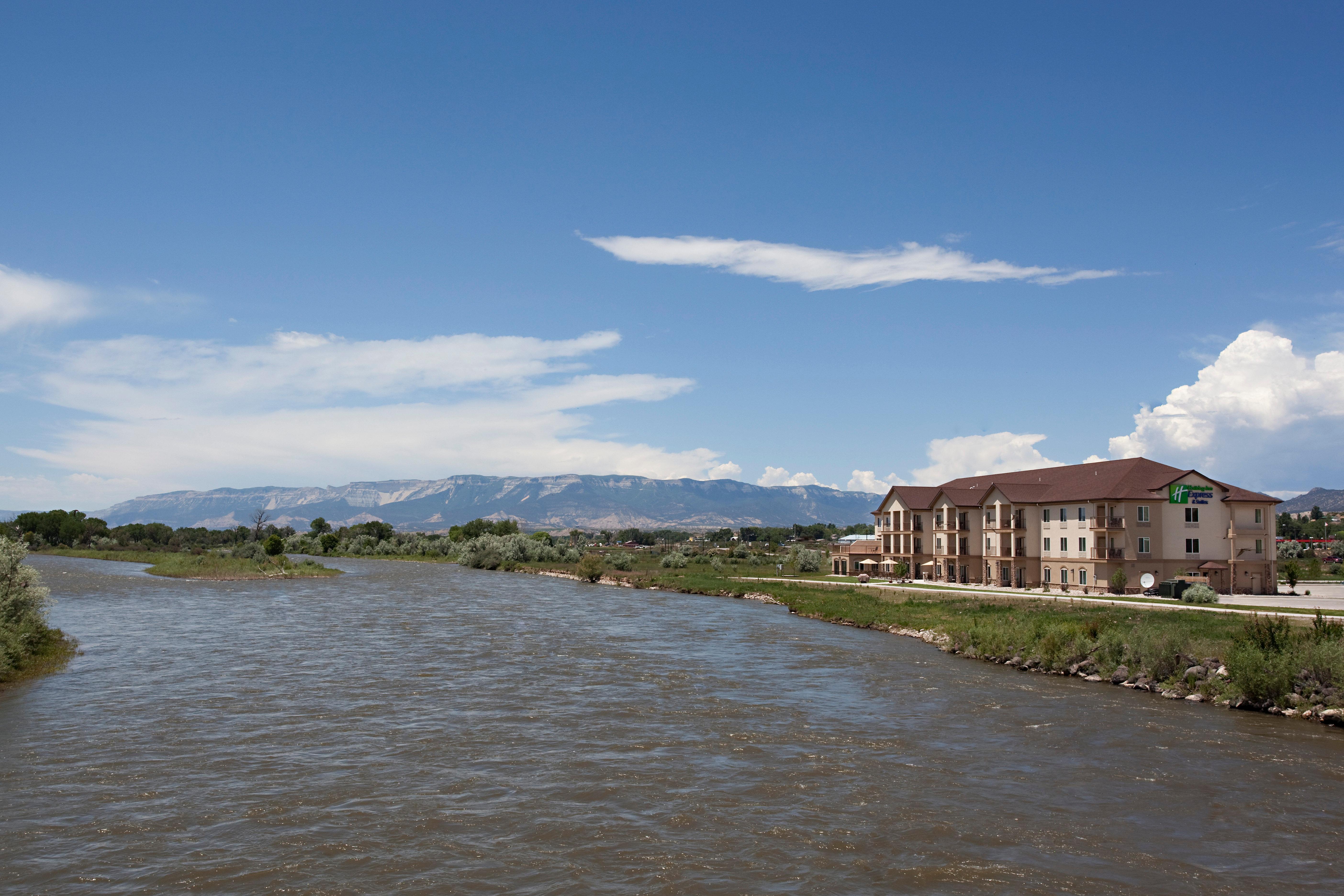 Holiday Inn Express Hotel & Suites Silt - Rifle, An Ihg Hotel Exterior photo